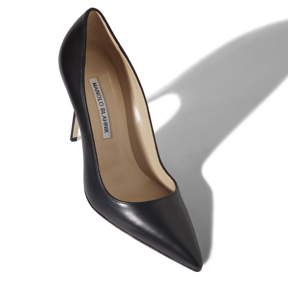 Manolo Blahnik Black Leather Heels 3” high heels Sz 35/5